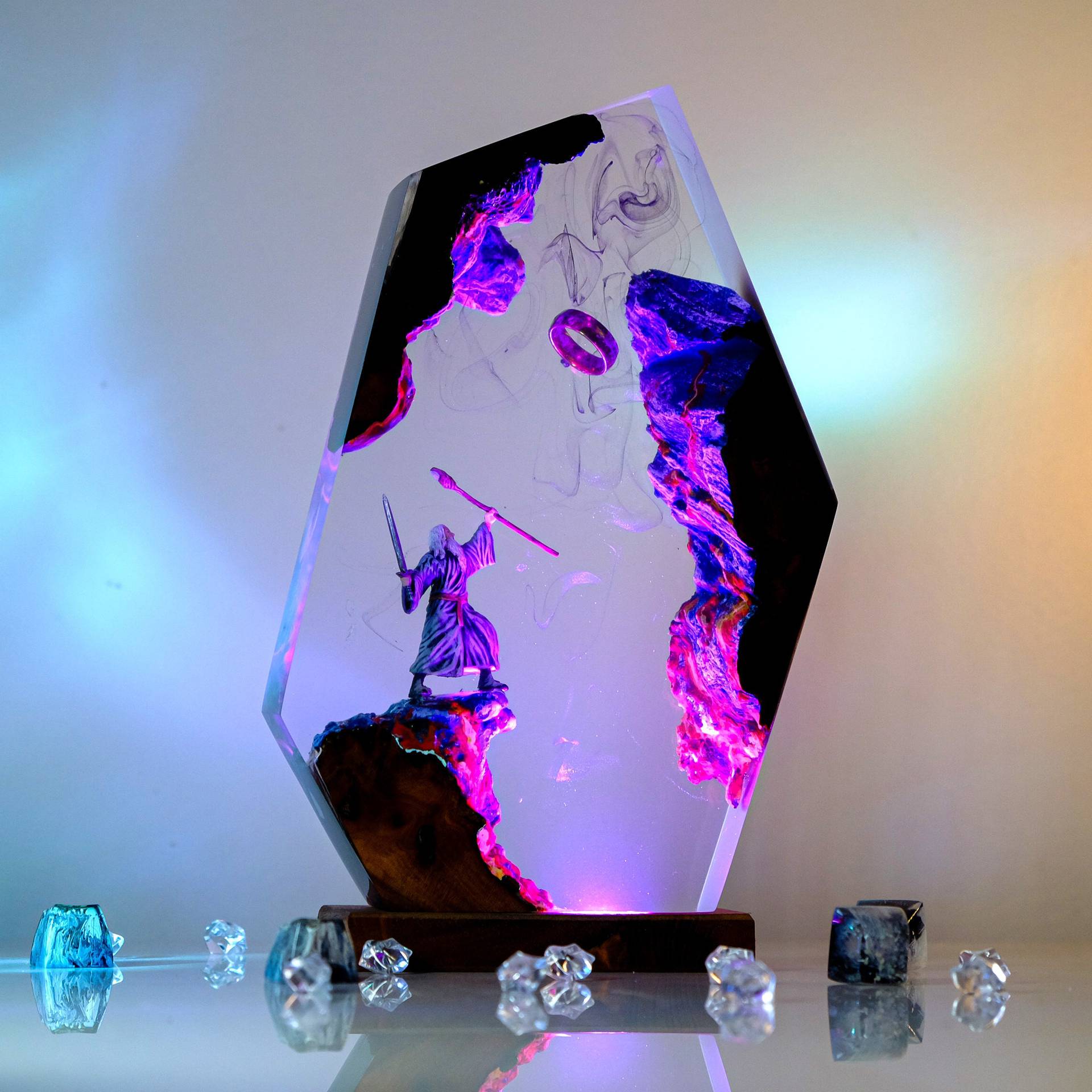 Figurka z sceny filmowej, stol – Lighting Decor Wedding recenzja i cena