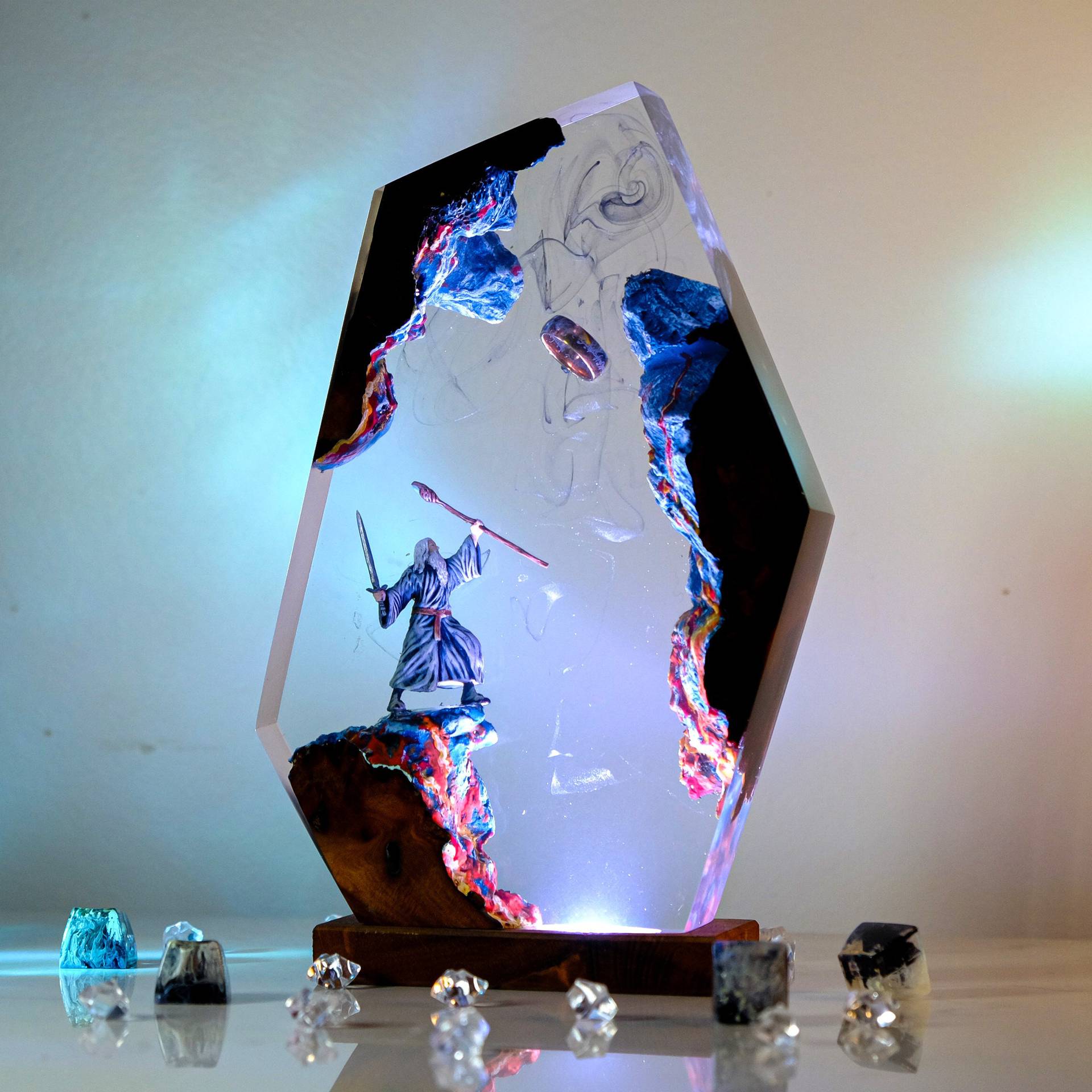 Figurka z sceny filmowej, stol – Lighting Decor Wedding recenzja i cena